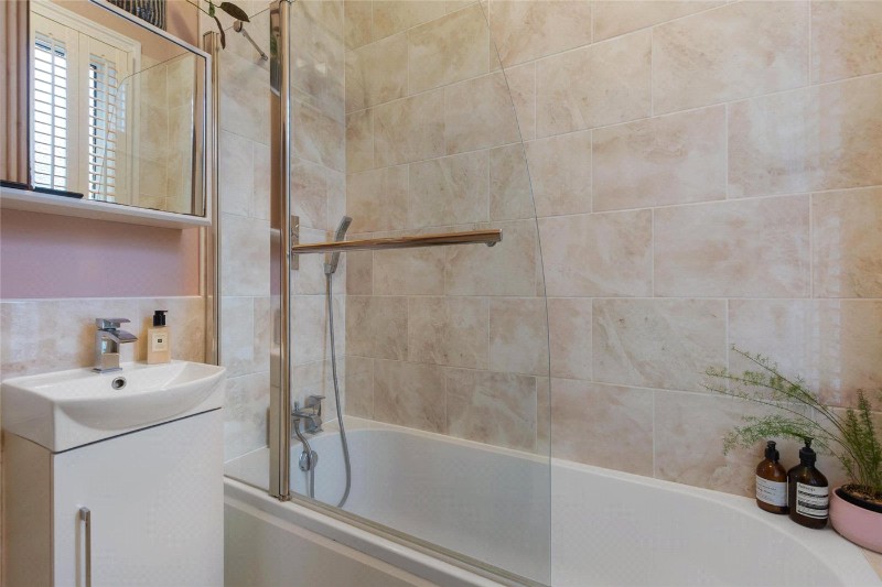 Castledine Road, London, SE20