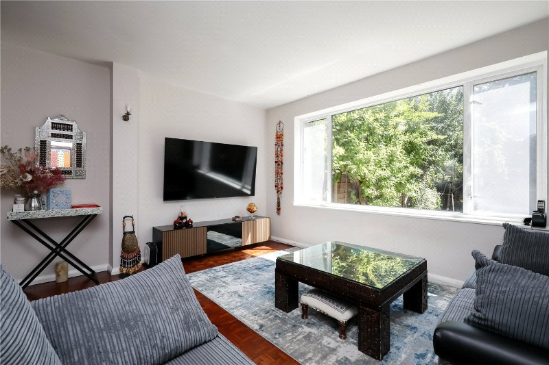 Evelyn Grove, London, W5