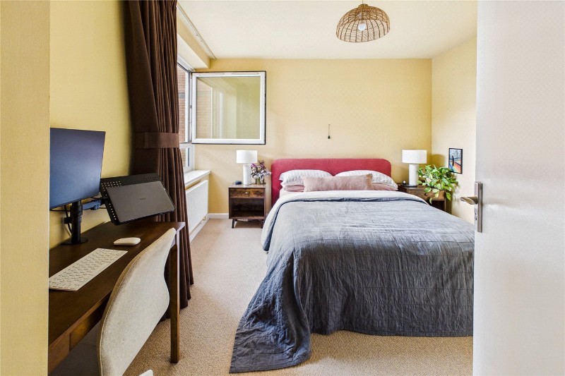 Lanercost Close, London, SW2