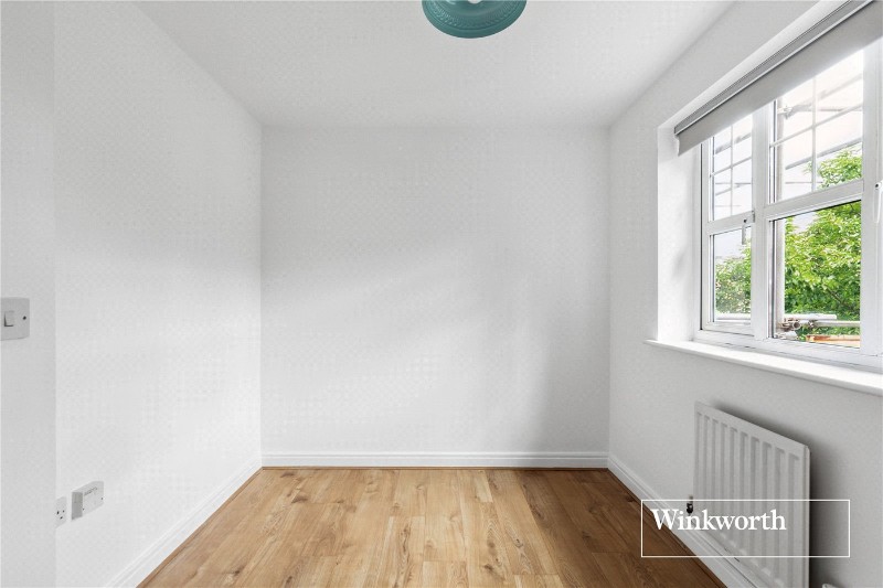Shillingford Close, Mill Hill East, London, NW7