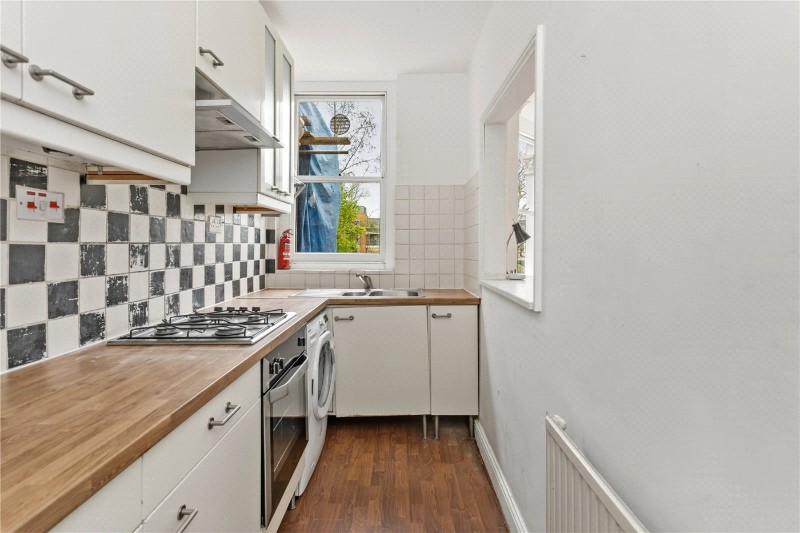 Raleigh Gardens, London, SW2