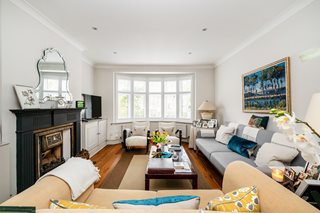 Dalgarno Gardens, London, W10