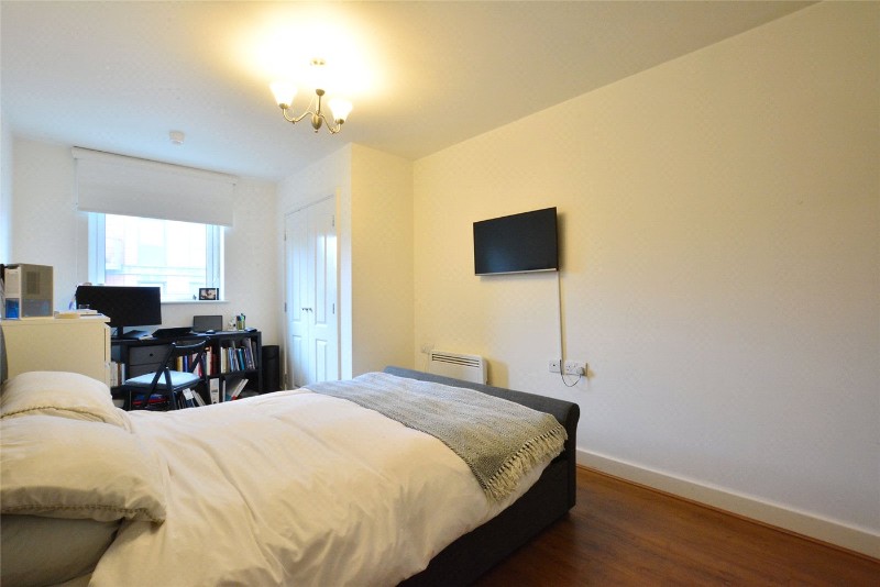 Tarves Way, London, SE10