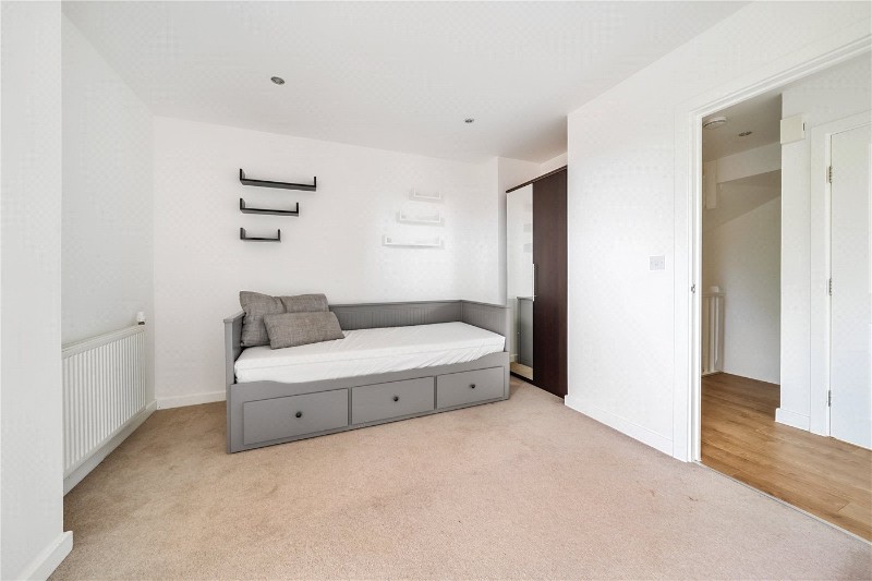 Essian Street, London, E1