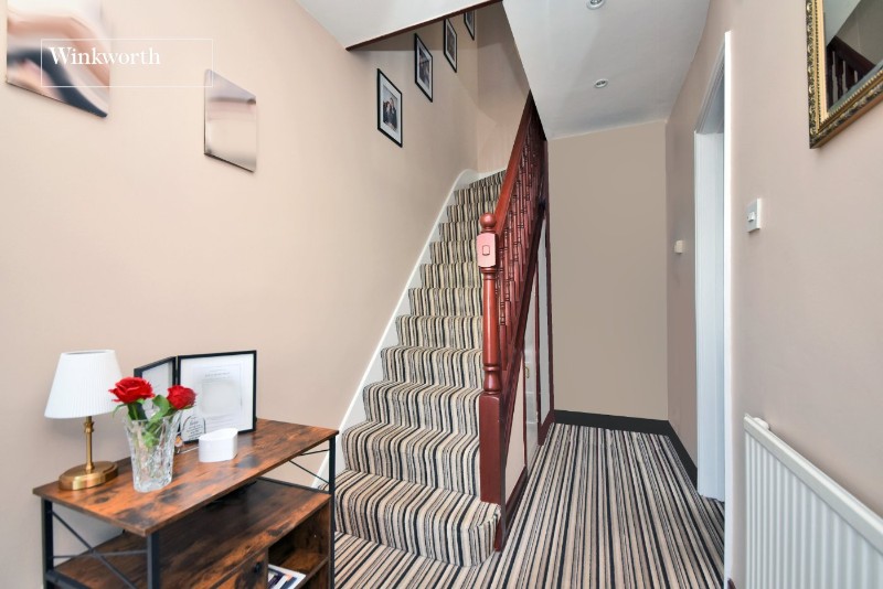 Frogmore Gardens, Cheam, Sutton, SM3
