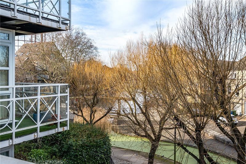 Eleanor Close, London, SE16