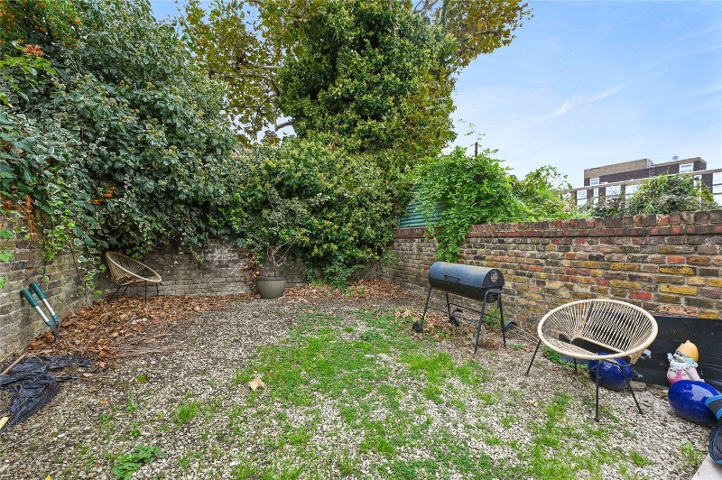Bloemfontein Avenue, London, W12