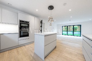 The Brookdales, London, NW11