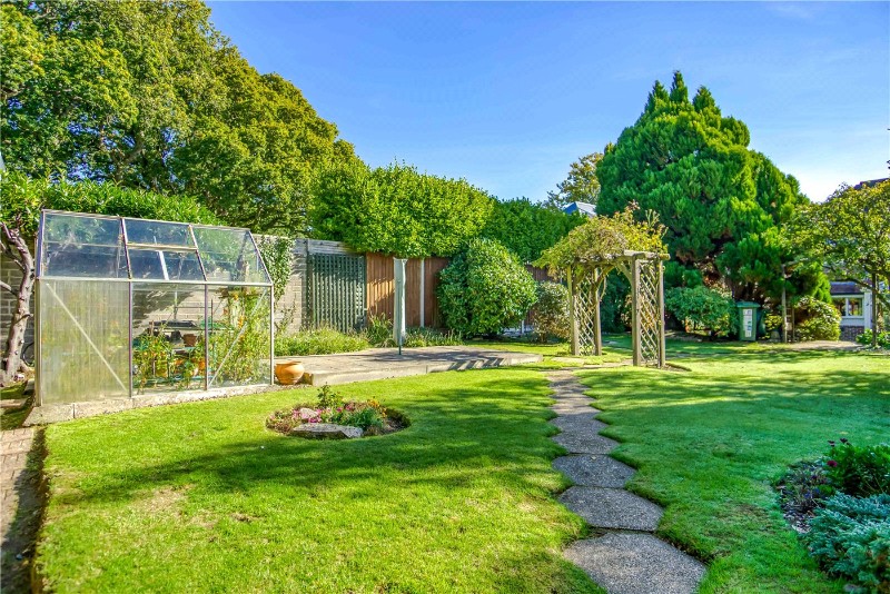 Brownsea View Avenue, Lilliput, Poole, BH14