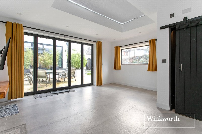 Claigmar Gardens, Finchley, London, N3