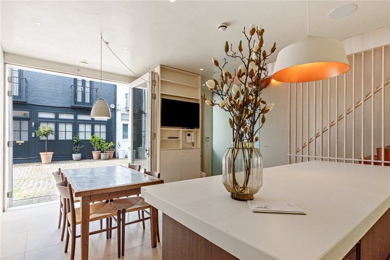 St. Lukes Mews, London, W11