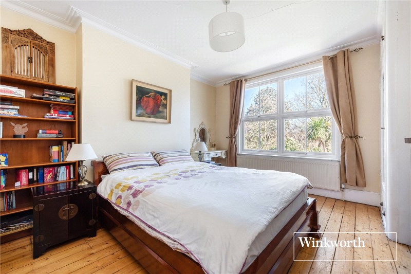 Etchingham Park Road, Finchley, London, N3