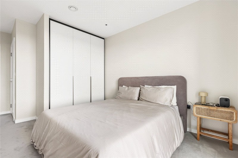 Cendal Crescent, London, E1