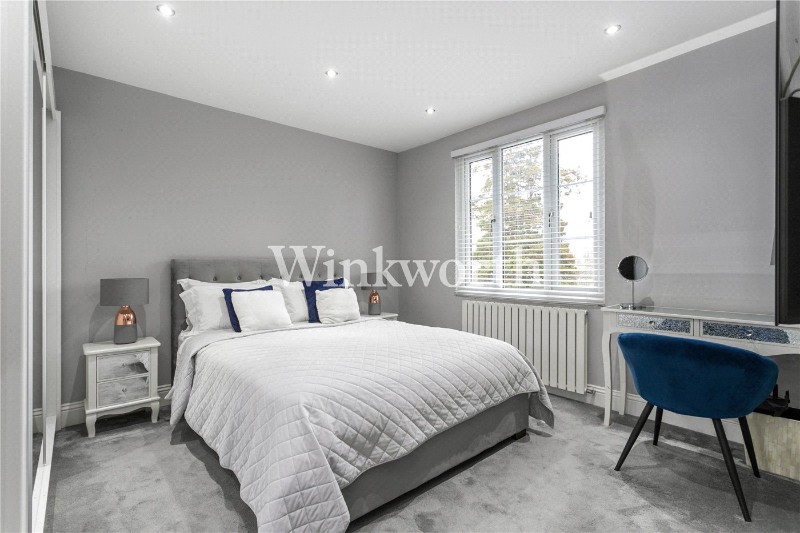 Riverway, London, N13