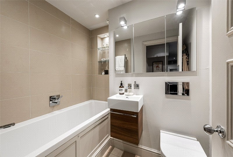 Winchester Street, London, SW1V
