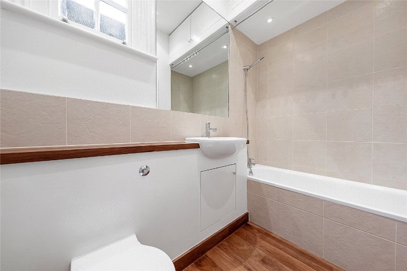 Bath Road, London, W4