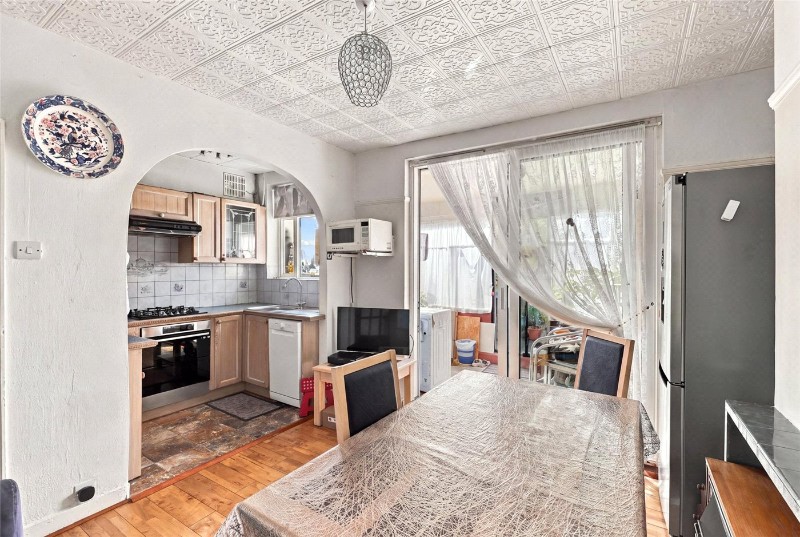 Devonia Gardens, London, N18