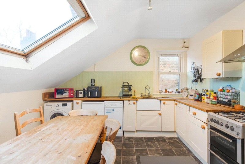 Border Crescent, London, SE26