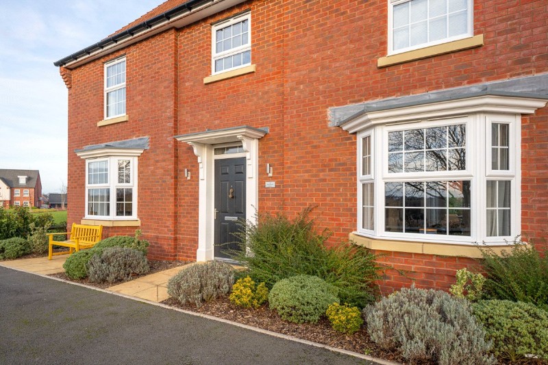 Woodhead Road, Warwick, Warwickshire, CV34