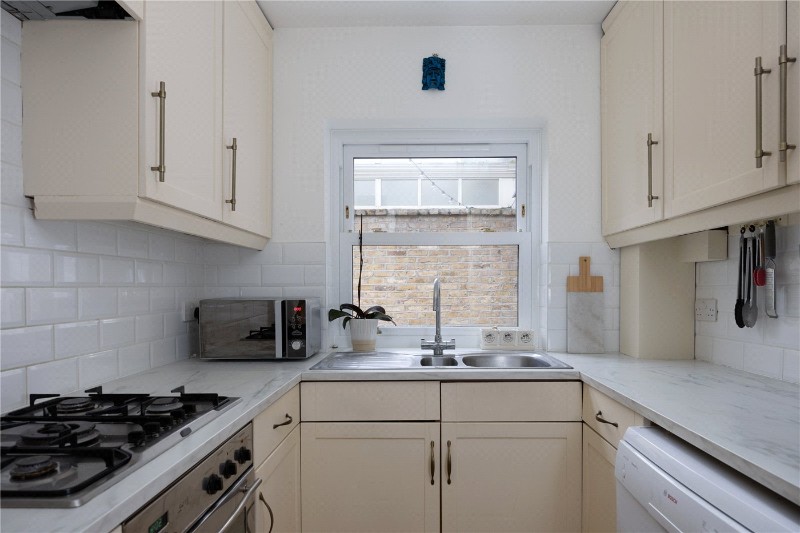 Cromford Road, London, SW18