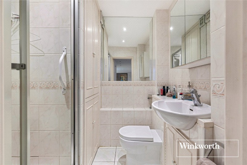 Hendon Lane, Finchley, London, N3