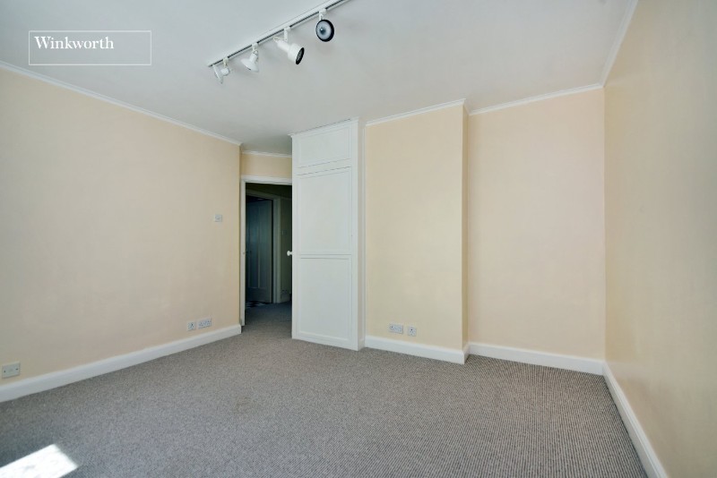 The Maisonettes, Alberta Avenue, Cheam, Sutton, SM1