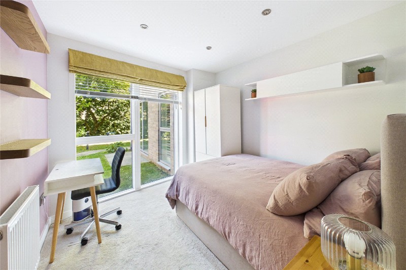 Palace Road, London, SW2