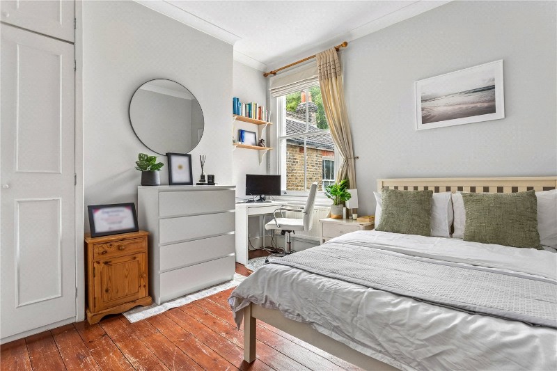 Avarn Road, London, SW17