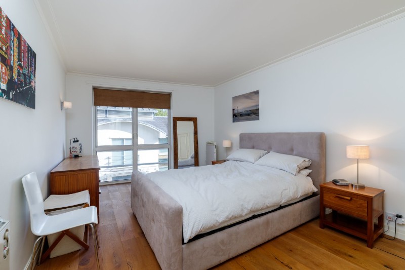 Point Pleasant, London, SW18