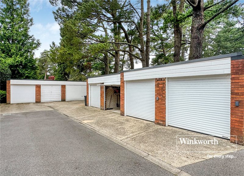 Golf Links Road, Ferndown, Dorset, BH22