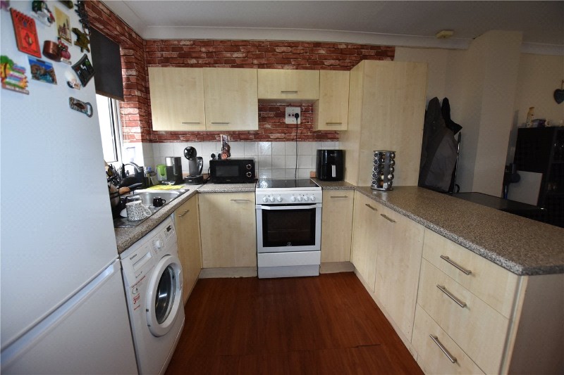 Waterside Close, London, SE16