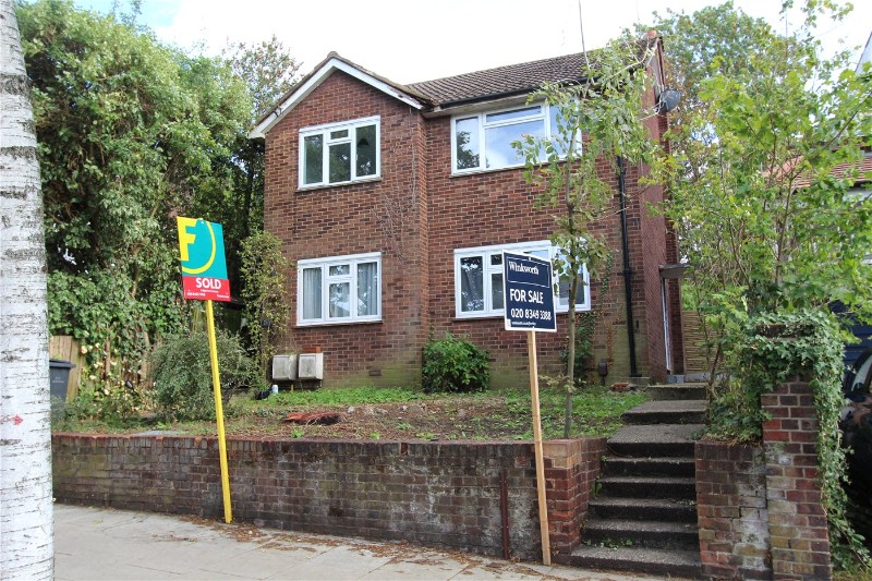 Nether Street, Finchley, London, N3