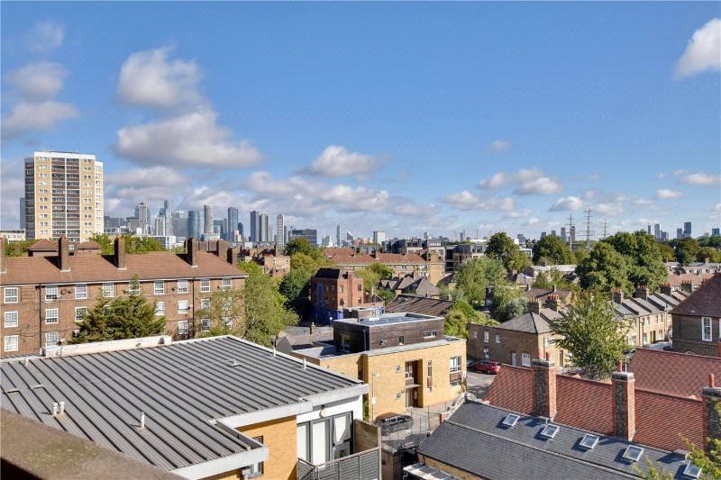 25 Tarves Way, Greenwich, London, SE10