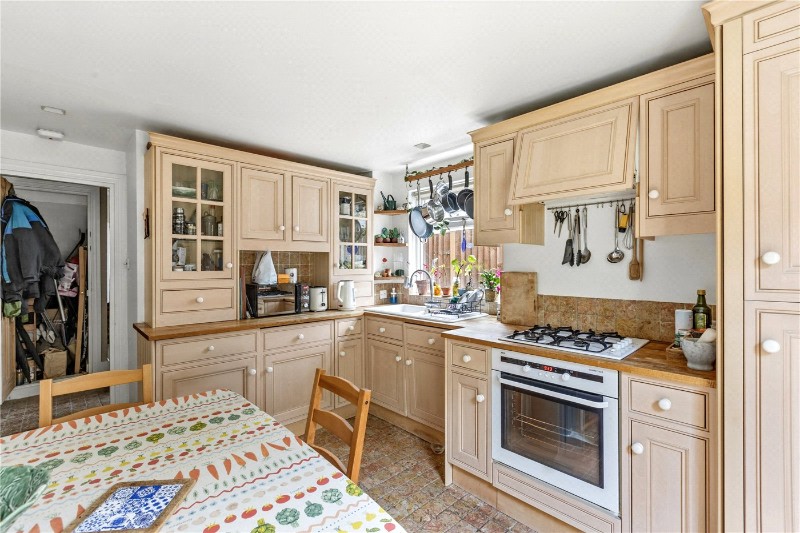 Thorparch Road, London, SW8