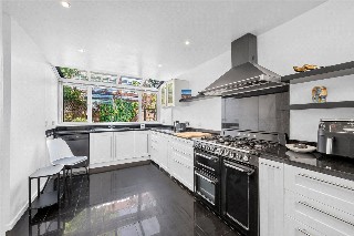 Queensmere Road, London, SW19