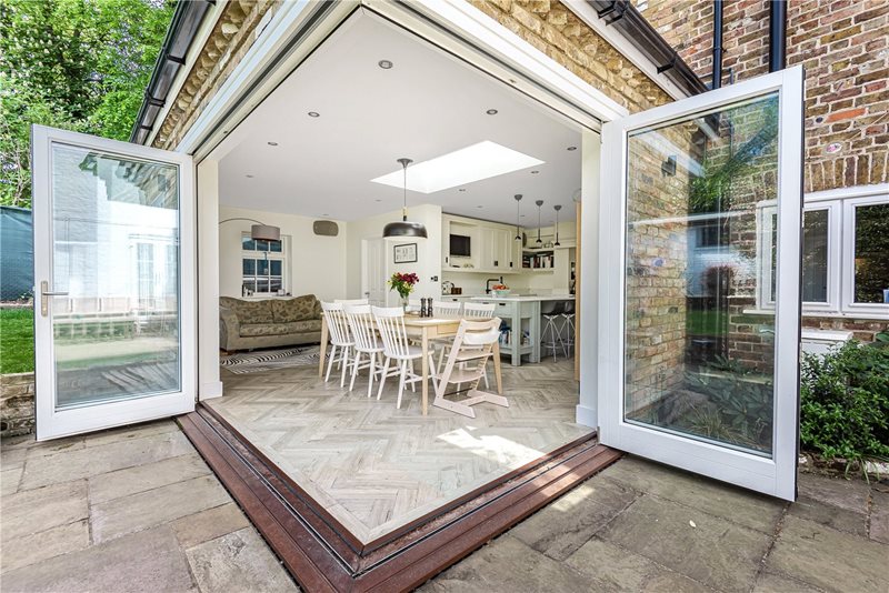 London Road, Sunningdale, Ascot, Berkshire, SL5