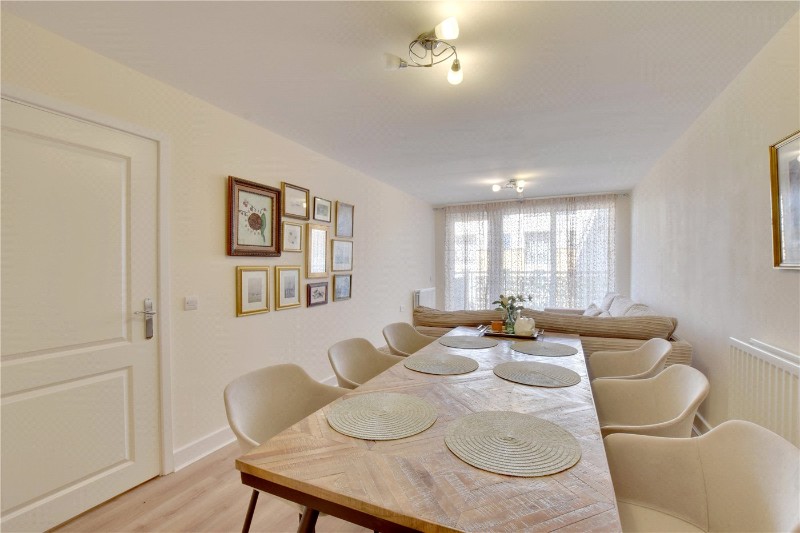 Tarves Way, London, SE10
