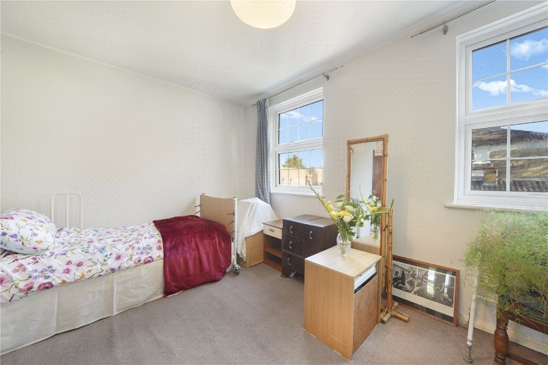 Sussex Gardens, London, N6