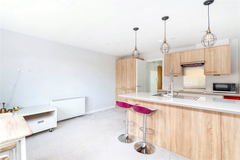 Limetree Walk, London, SW17