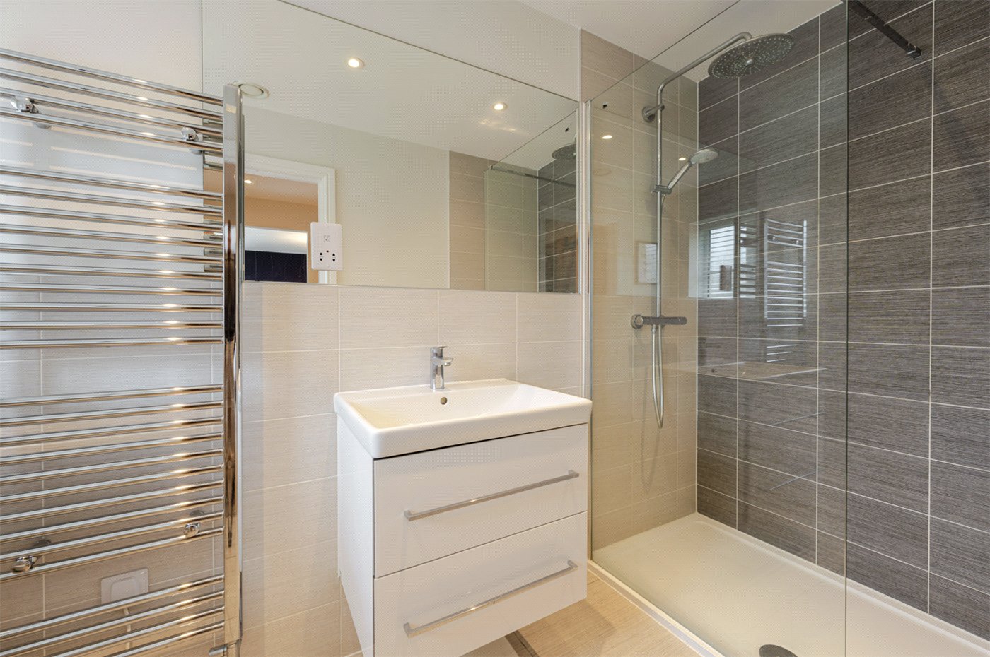 Ensuite