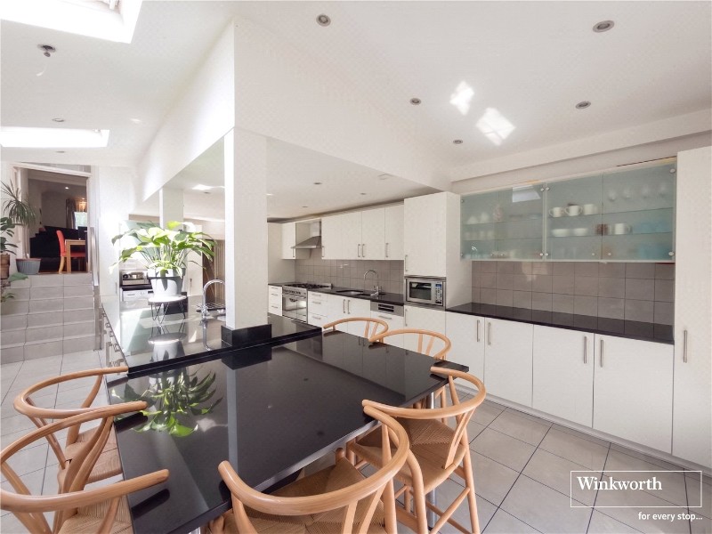 Johns Avenue, Hendon, London, NW4