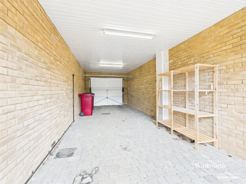 Haden Square, Reading, Berkshire, RG1