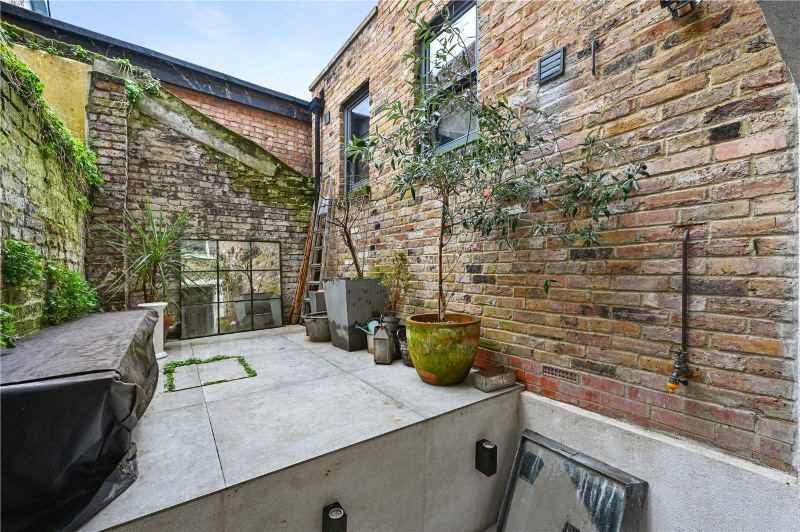 Lonsdale Road, London, W11