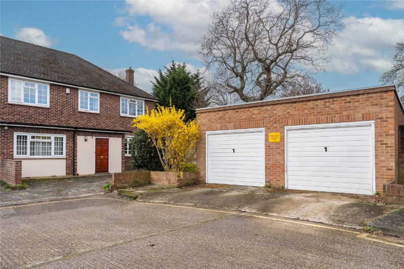 Broadlands Close, London, SW16