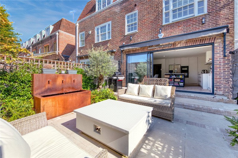 Abbotsbury Road, London, W14
