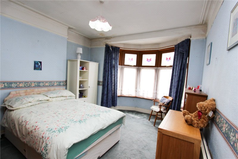 Oakleigh Park Drive, Leigh-on-Sea, Essex, SS9
