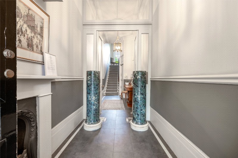 Clifton Gardens, London, W9