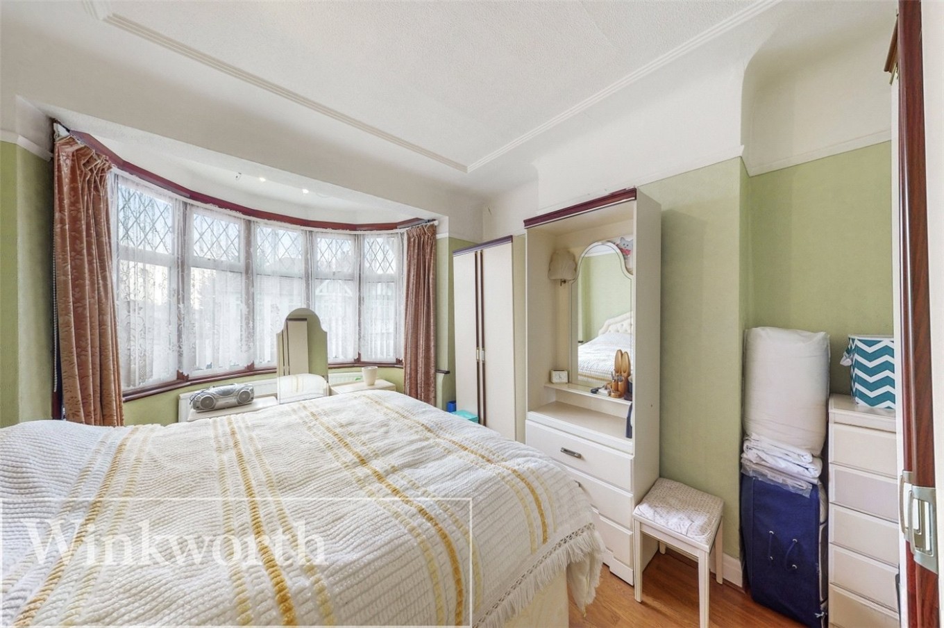 5 bedroom property for sale in Kingshill Drive, Harrow, HA3 (Ref