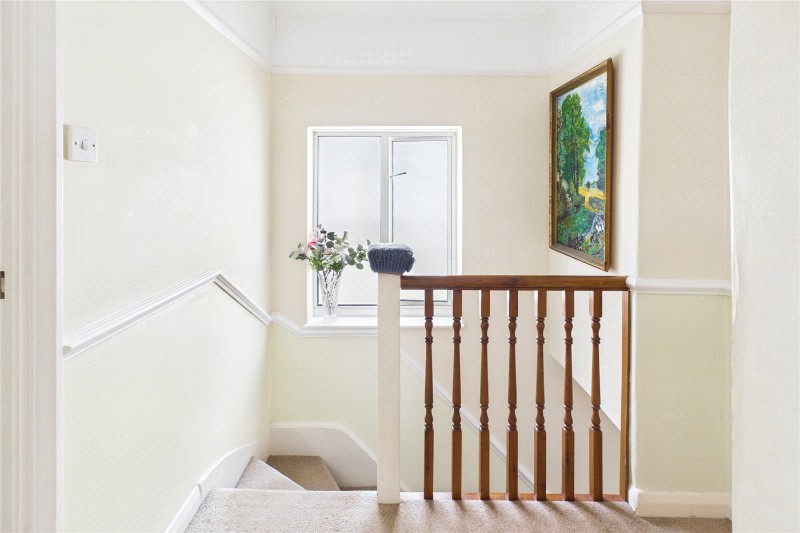 Lyndhurst Avenue, London, SW16