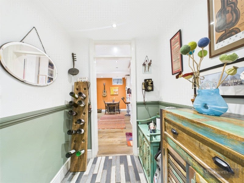 Uxbridge Road, Kingston upon Thames, KT1